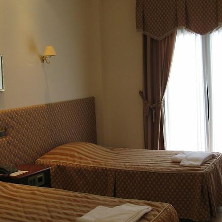 Diakonia Hotell Thessaloníki Rum bild